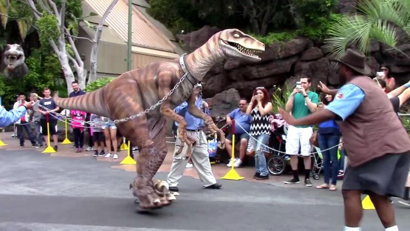 可藏脚恐龙表演服