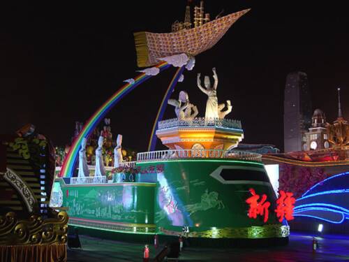 彩车彩船